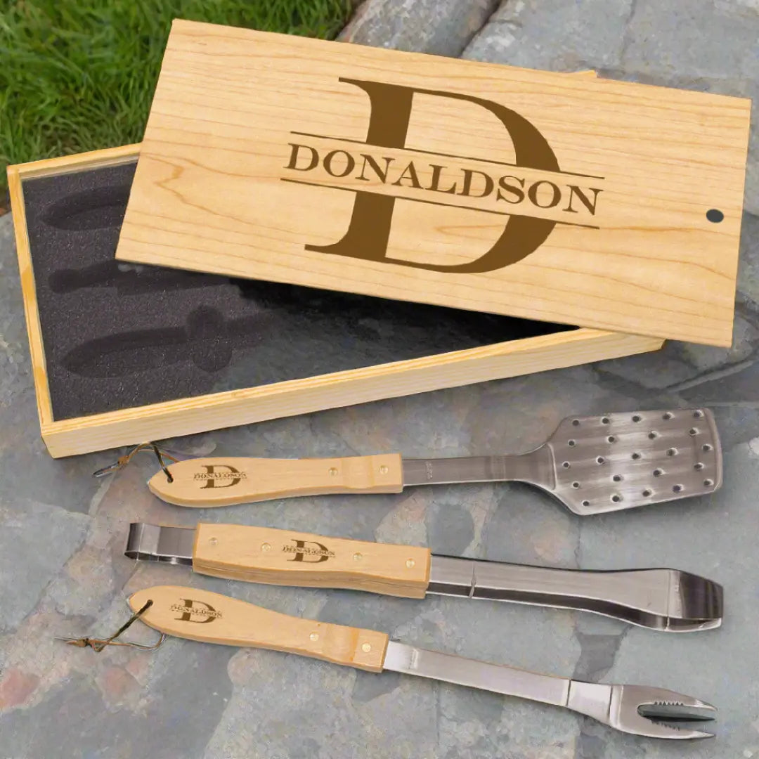 Custom Engraved BBQ Tool Set – 3-Piece Stainless Steel Grilling Utensils in Personalized Wooden Gift Box (20") JDS